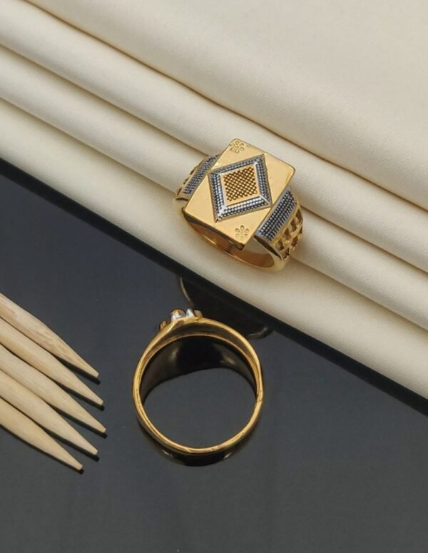 Regal Geometric Gold Ring